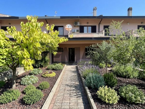 Villa a schiera Casoli, CH Vendita