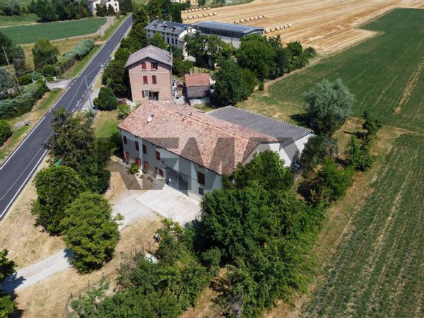 Cascina/Casale Godezza, Poviglio, RE Vendita