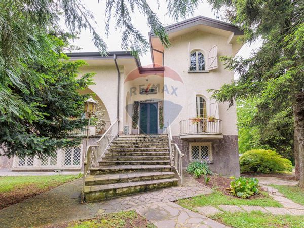 Villetta bifamiliare Montechiarugolo, PR Vendita