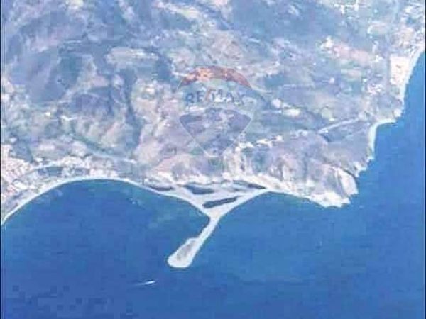 Camping Area Patti, ME Vendita