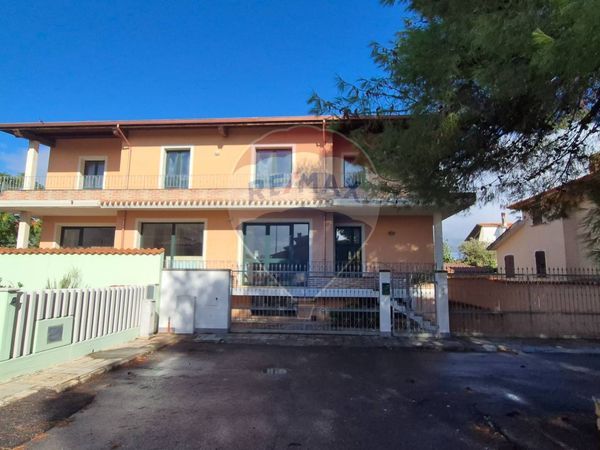 Casa Indipendente Simaxis, OR Vendita