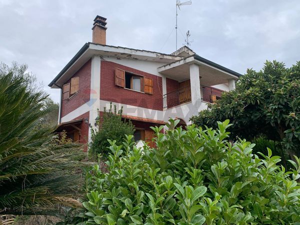 Villa singola Sant'Angelo Romano, RM Vendita