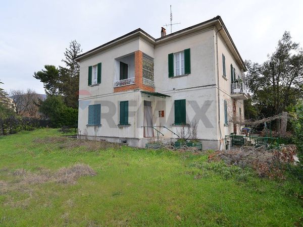 Appartamento Zona Via Piave, Foligno, PG Vendita