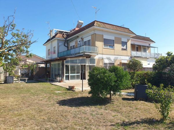 Villa o villino Nuova California, Ardea, RM Vendita