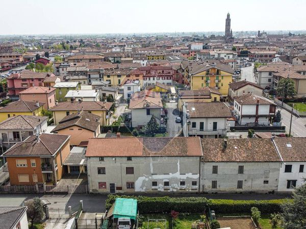 Cascina/Casale Caravaggio, BG Vendita
