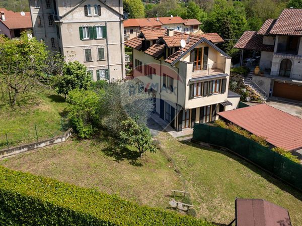 Villa singola Bogno, Besozzo, VA Vendita