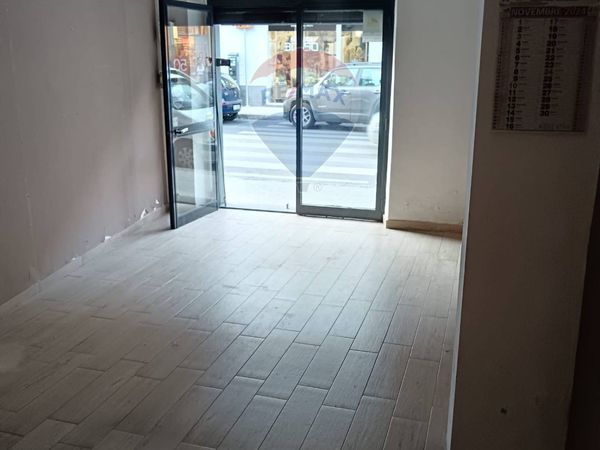 Locale Commerciale Paternò, CT Affitto - Foto 2