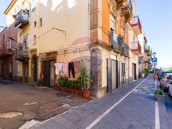 Appartamento Adrano, CT Vendita