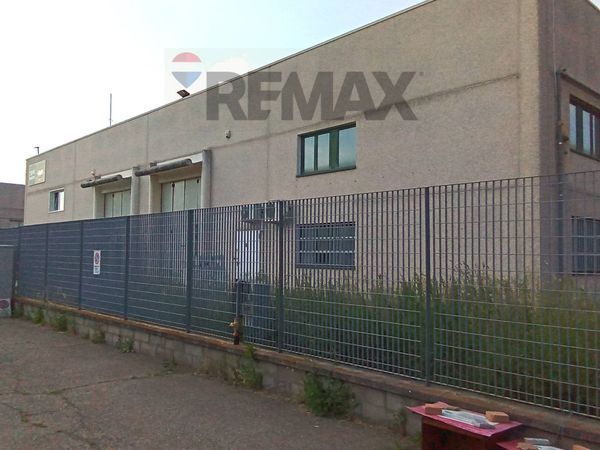 Capannone Industriale Vellezzo Bellini, PV Affitto