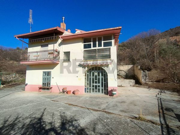 Casa Indipendente Ofena, AQ Vendita