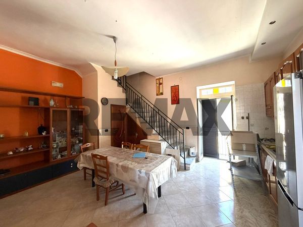 Duplex Zona Centro Storico, Afragola, NA Vendita