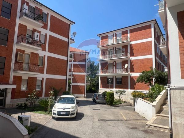 Appartamento Lanuvio, RM Vendita