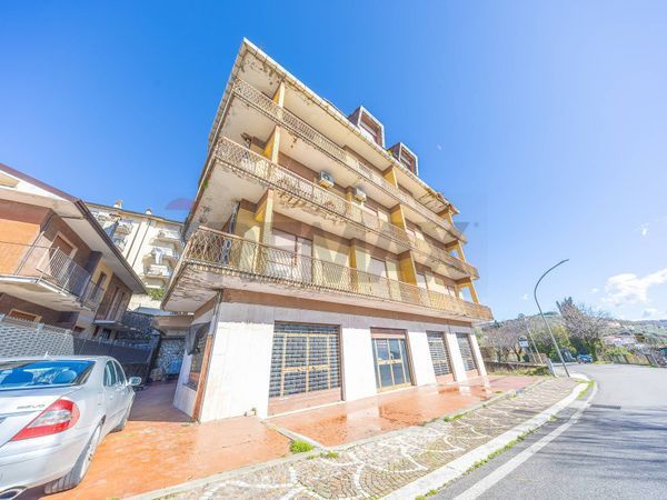 Appartamento Fiuggi, FR Vendita