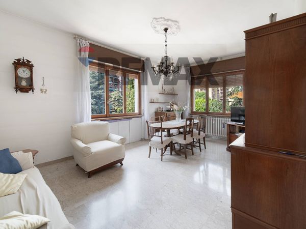 Appartamento Zona Cologno Centro, Cologno Monzese, MI Vendita