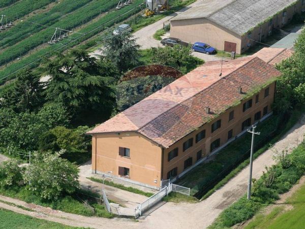 Azienda Agricola Treviglio, BG Vendita