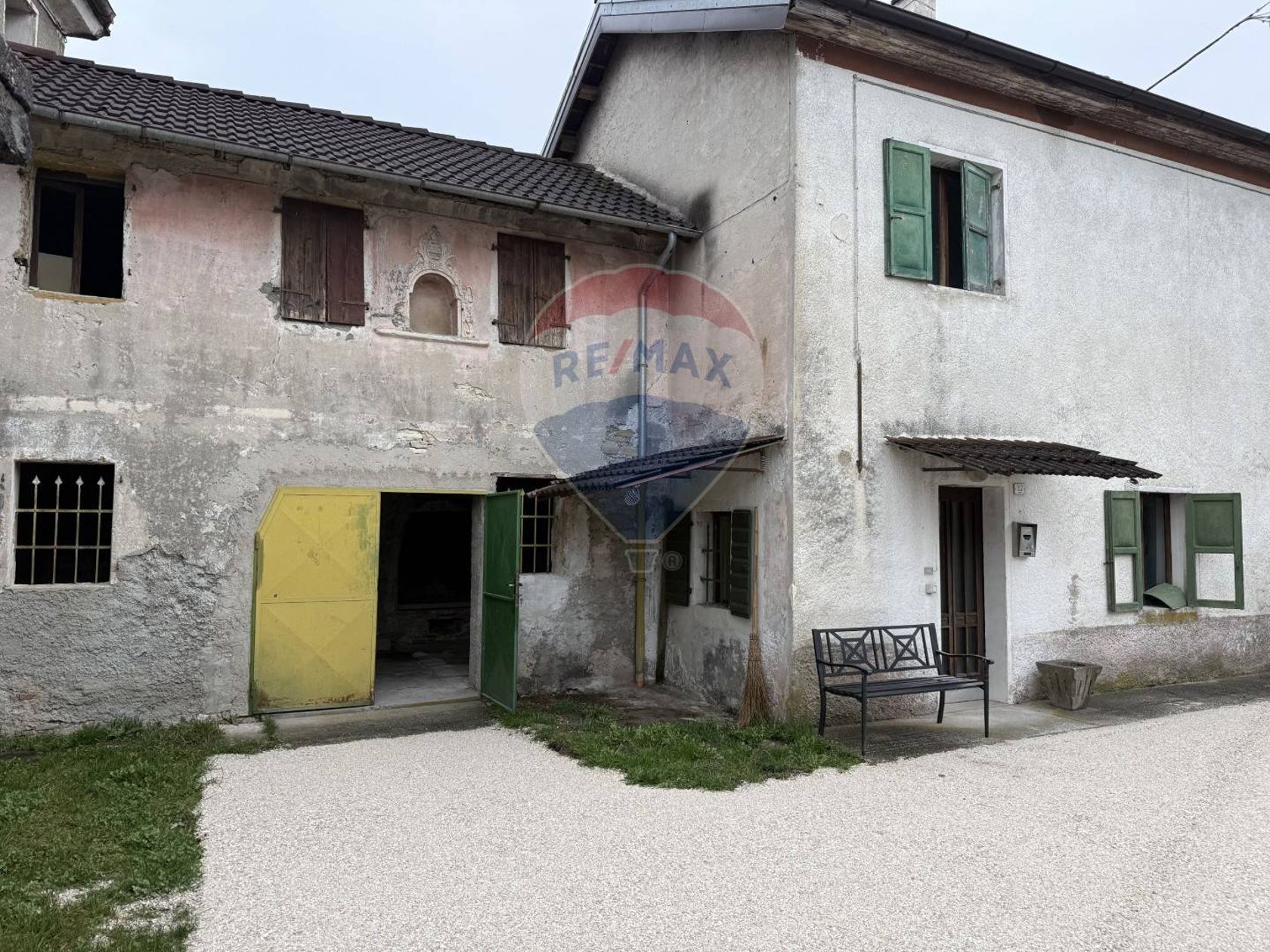 Garage/Box Morgan, Borgo Valbelluna, BL Affitto