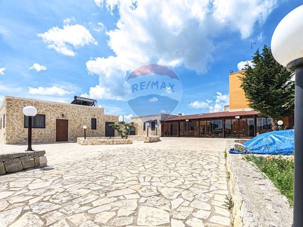 Villa singola Gioia del Colle, BA Vendita