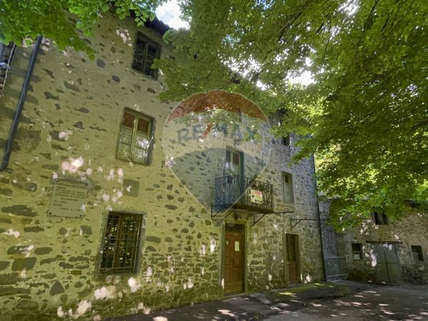 Rustico Barga, LU Vendita