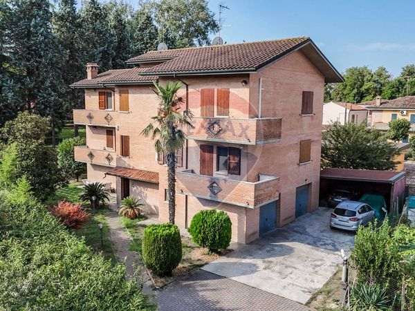 Villetta bifamiliare Via Bologna, Ferrara, FE Vendita