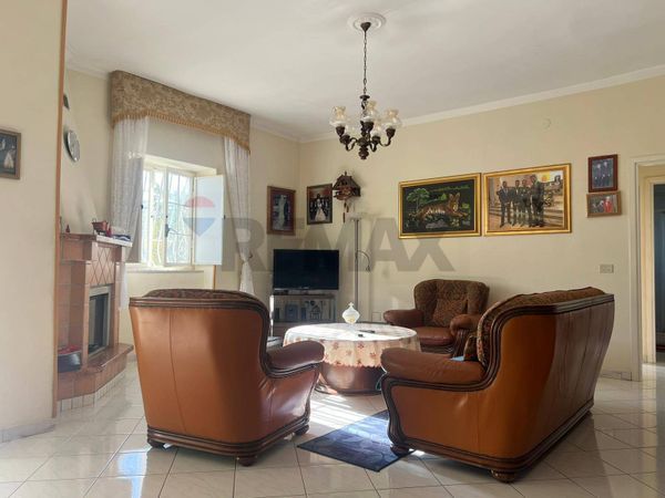 Casa Indipendente Vairano Scalo, Vairano Patenora, CE Vendita