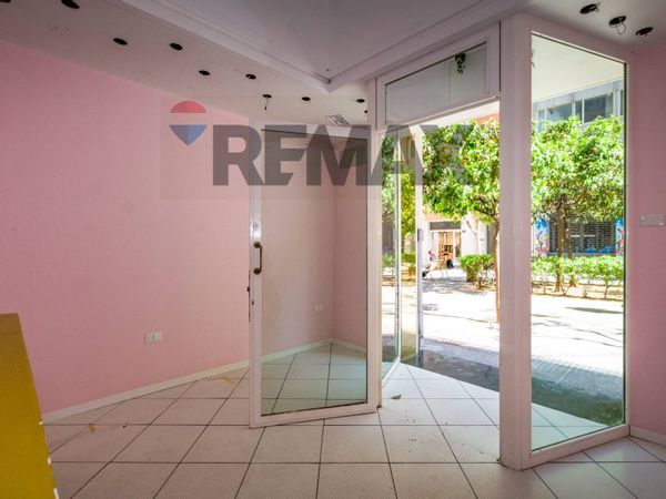 Locale Commerciale Politeama, Palermo, PA Affitto