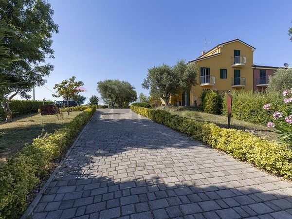 Porzione di villa San Marcello, AN Vendita