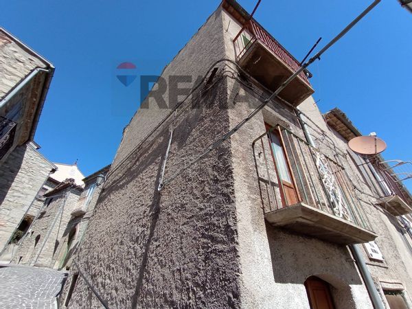 Casa Semindipendente Casalciprano, CB Vendita