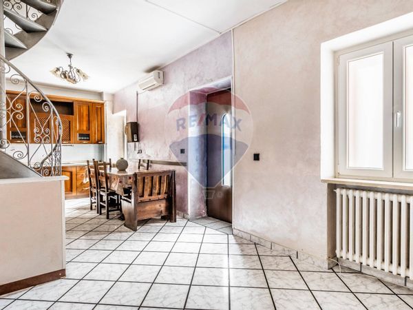 Appartamento Montevecchio, Samarate, VA Vendita