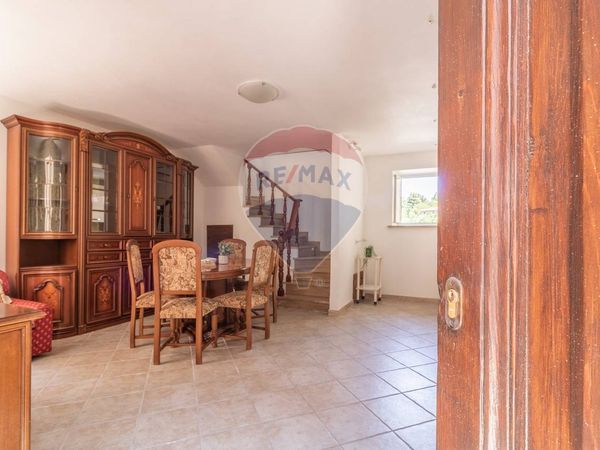 Casa Indipendente Lubriano, VT Vendita