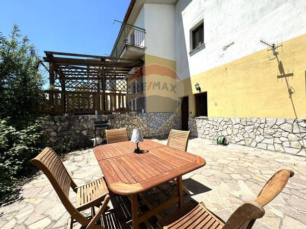 Appartamento Rocchetta a Volturno, IS Vendita