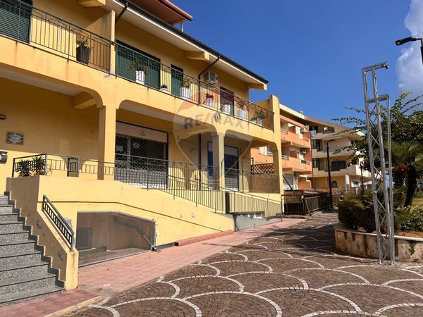 Locale Commerciale Merì, ME Vendita