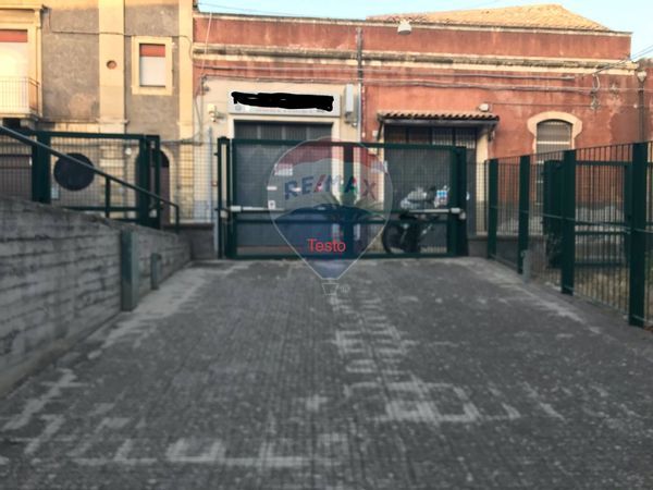 Commerciale Altro Centro Storico, Catania, CT Affitto