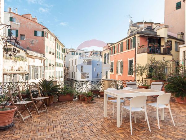 Appartamento Centro Storico, Genova, GE Vendita