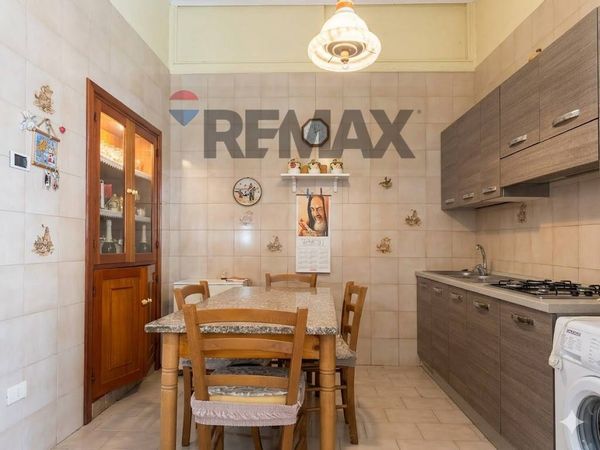 Duplex Zona Corso Umberto I, Caivano, NA Vendita