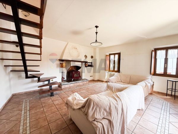 Casa Indipendente Santa Maria Rezzonico, San Siro, CO Vendita