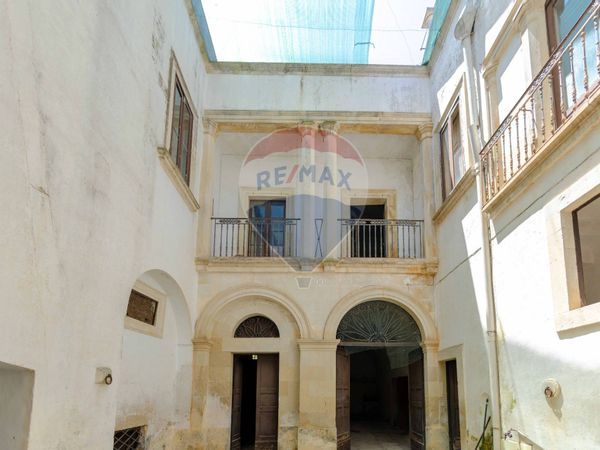 Casa Indipendente Centro Storico, Galatina, LE Vendita - Foto 4
