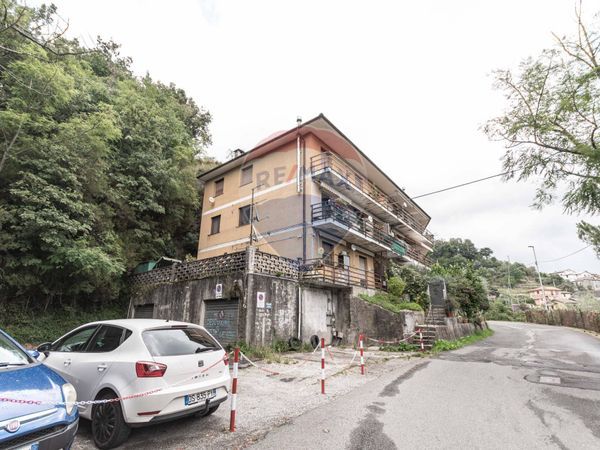 Appartamento Moconesi Alto, Moconesi, GE Vendita