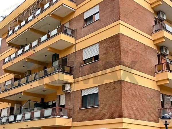 Appartamento Rignano Flaminio, RM Vendita