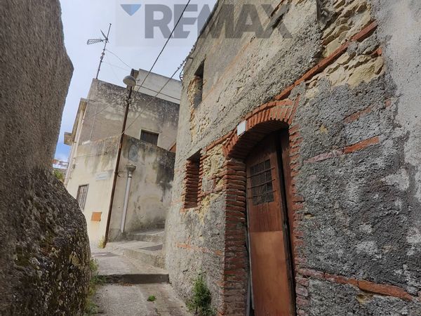 Casa Indipendente Monforte San Giorgio, ME Vendita