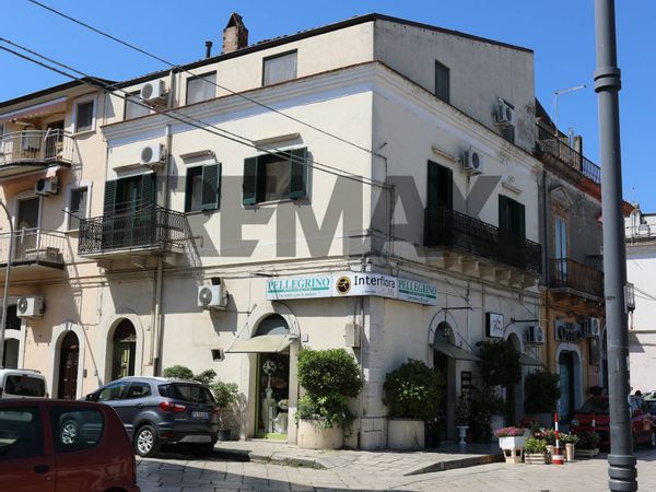 Casa Indipendente Venosa, PZ Vendita