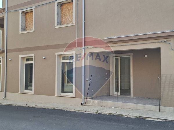 Locale Commerciale Rosolini, SR Affitto