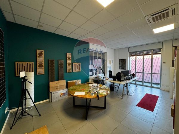 Ufficio Zona Centro, Gallarate, VA Affitto - Foto 2