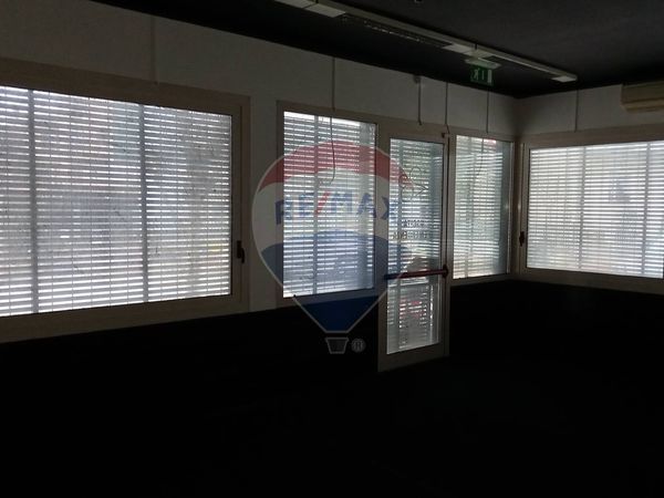 Locale Commerciale Viserba, Rimini, RN Affitto - Foto 3