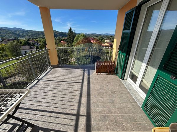 Porzione di villa Rocchetta, Cairo Montenotte, SV Vendita