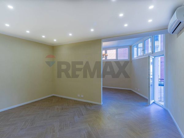 Loft/Open Space Centro, Novara, NO Vendita