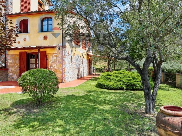 Agriturismo Lamporecchio, PT Vendita