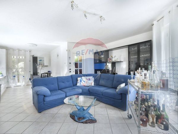 Villa a schiera Penne, PE Vendita