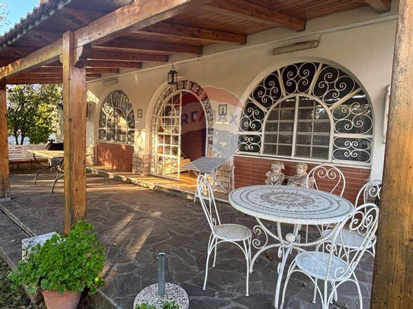 Villa singola Gianola, Formia, LT Vendita