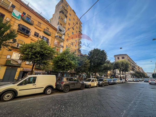 Locale Commerciale Vicaria, Napoli, NA Affitto