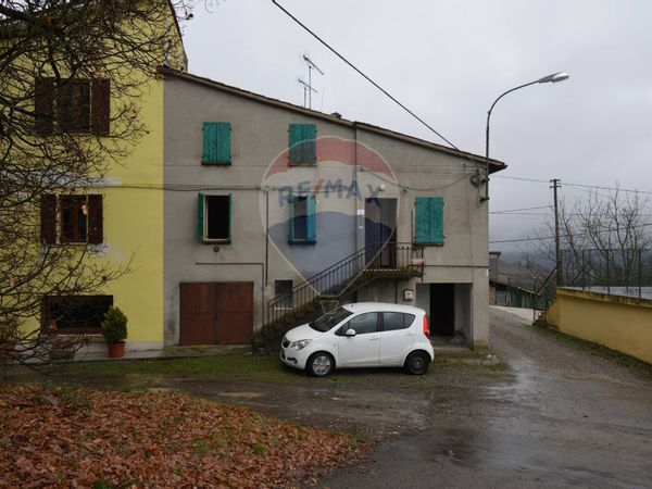 Casa Semindipendente Sivizzano, Fornovo di Taro, PR Vendita